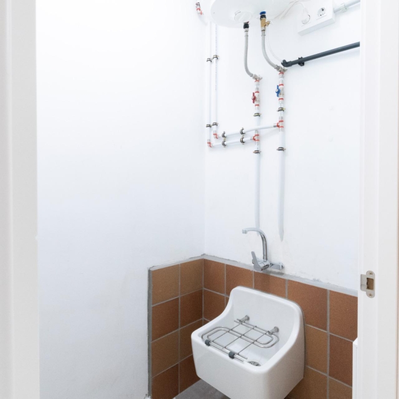 Local recien Reformado de 80 m² en pleno centro de Figaró – Ideal negocio o inversión