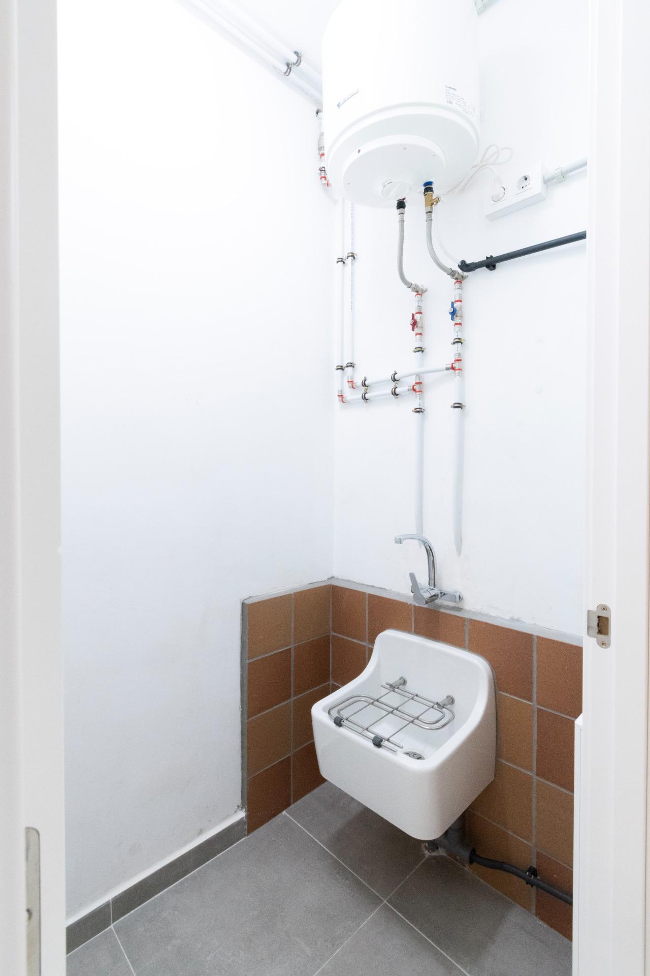 Local recien Reformado de 80 m² en pleno centro de Figaró – Ideal negocio o inversión