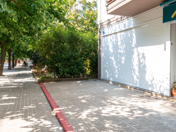 Local recien Reformado de 80 m² en pleno centro de Figaró – Ideal negocio o inversión