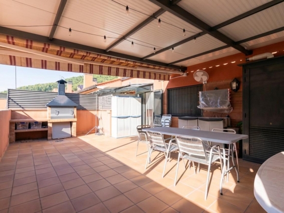Ático en venta con Terraza de 36 Mts. Ascesor y Parquing