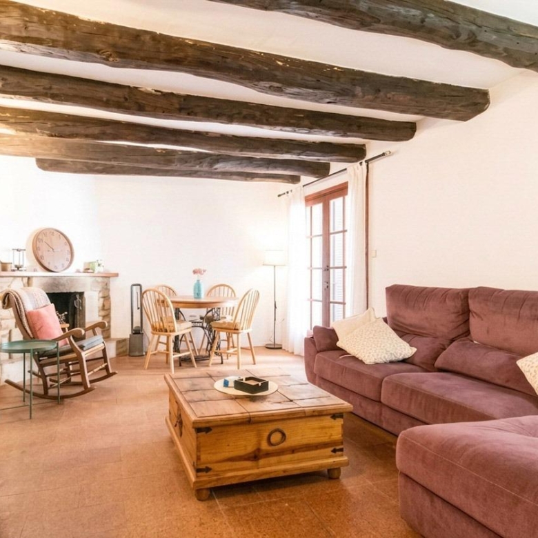 Masía rústica con 6 ha bosque + 3 ha de finca comunitaria con piscina en La Garriga, a 35 min. de Barcelona