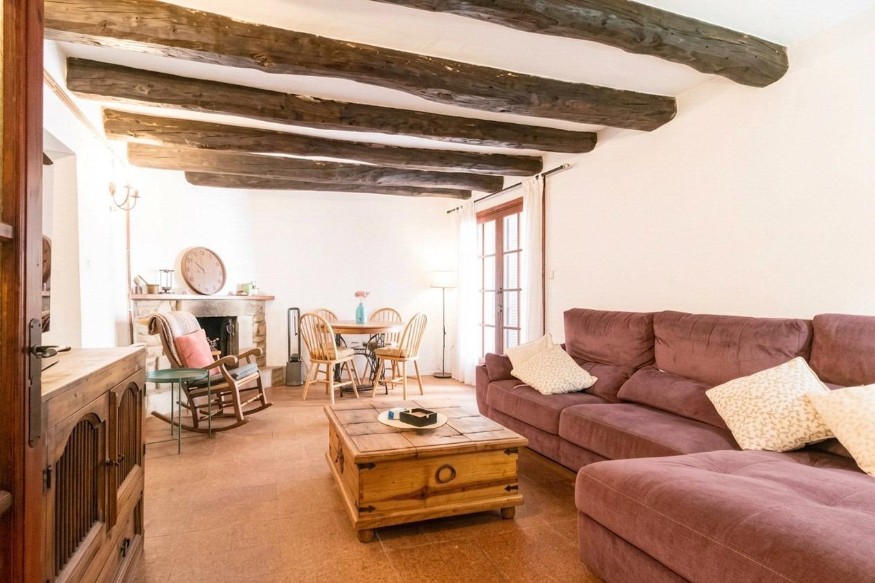 Masía rústica con 6 ha bosque + 3 ha de finca comunitaria con piscina en La Garriga, a 35 min. de Barcelona