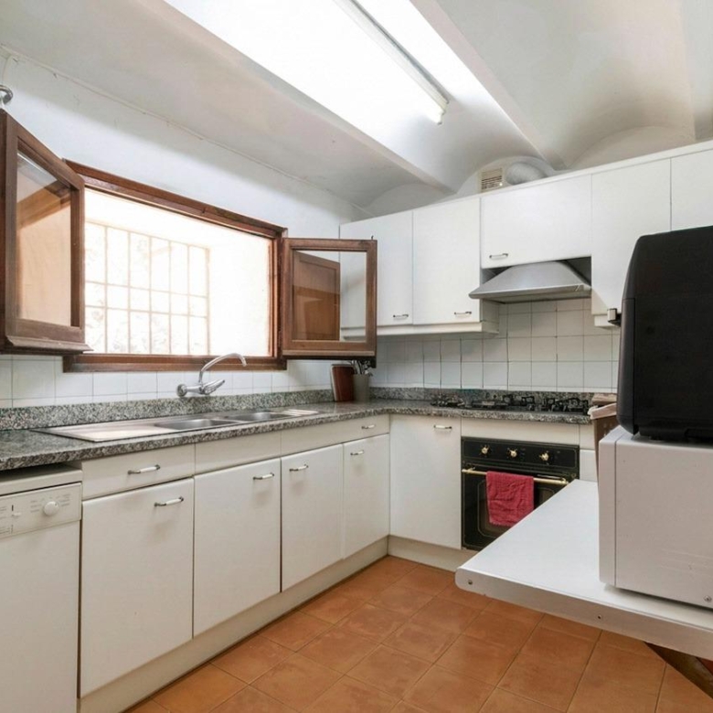 Masía rústica con 6 ha bosque + 3 ha de finca comunitaria con piscina en La Garriga, a 35 min. de Barcelona