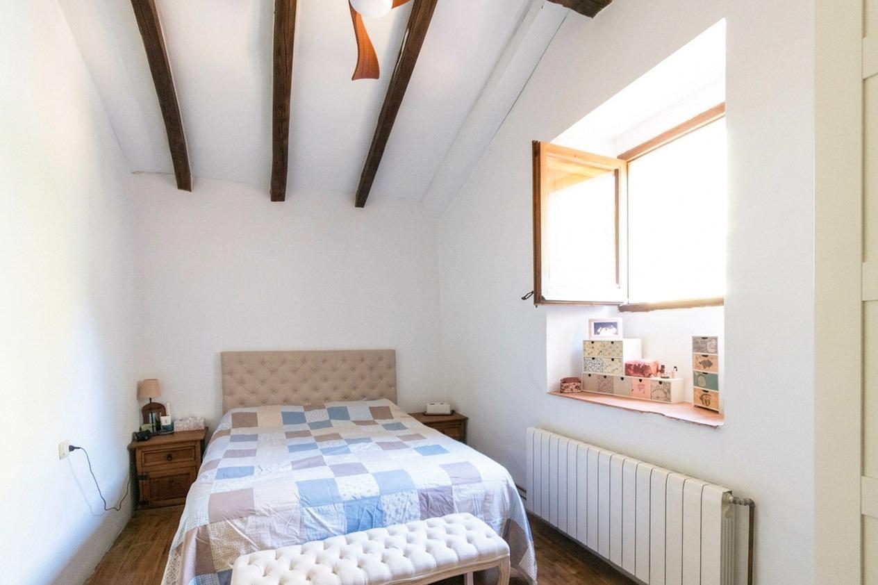 Masía rústica con 6 ha bosque + 3 ha de finca comunitaria con piscina en La Garriga, a 35 min. de Barcelona