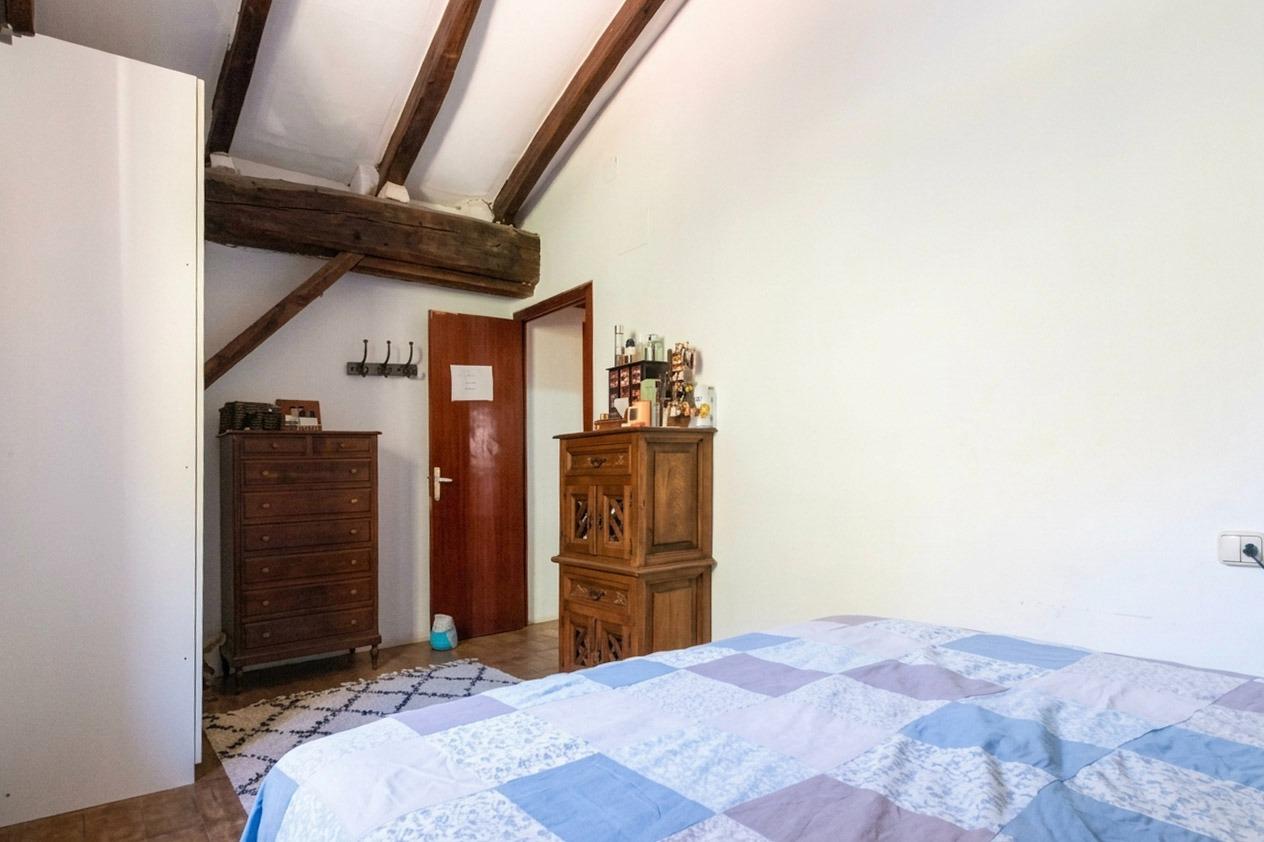Masía rústica con 6 ha bosque + 3 ha de finca comunitaria con piscina en La Garriga, a 35 min. de Barcelona