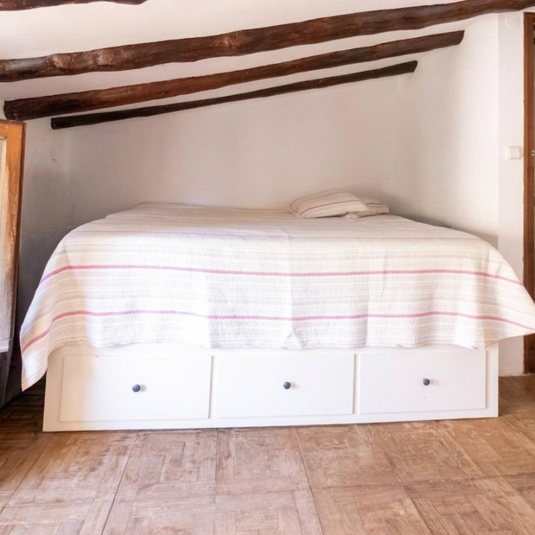 Masía rústica con 6 ha bosque + 3 ha de finca comunitaria con piscina en La Garriga, a 35 min. de Barcelona