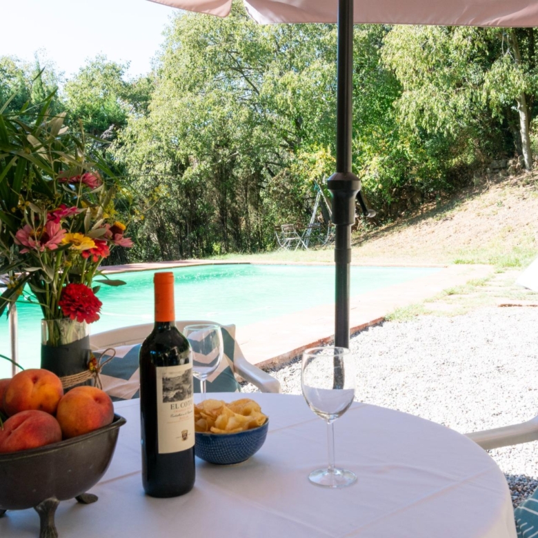 Masía rústica con 6 ha bosque + 3 ha de finca comunitaria con piscina en La Garriga, a 35 min. de Barcelona